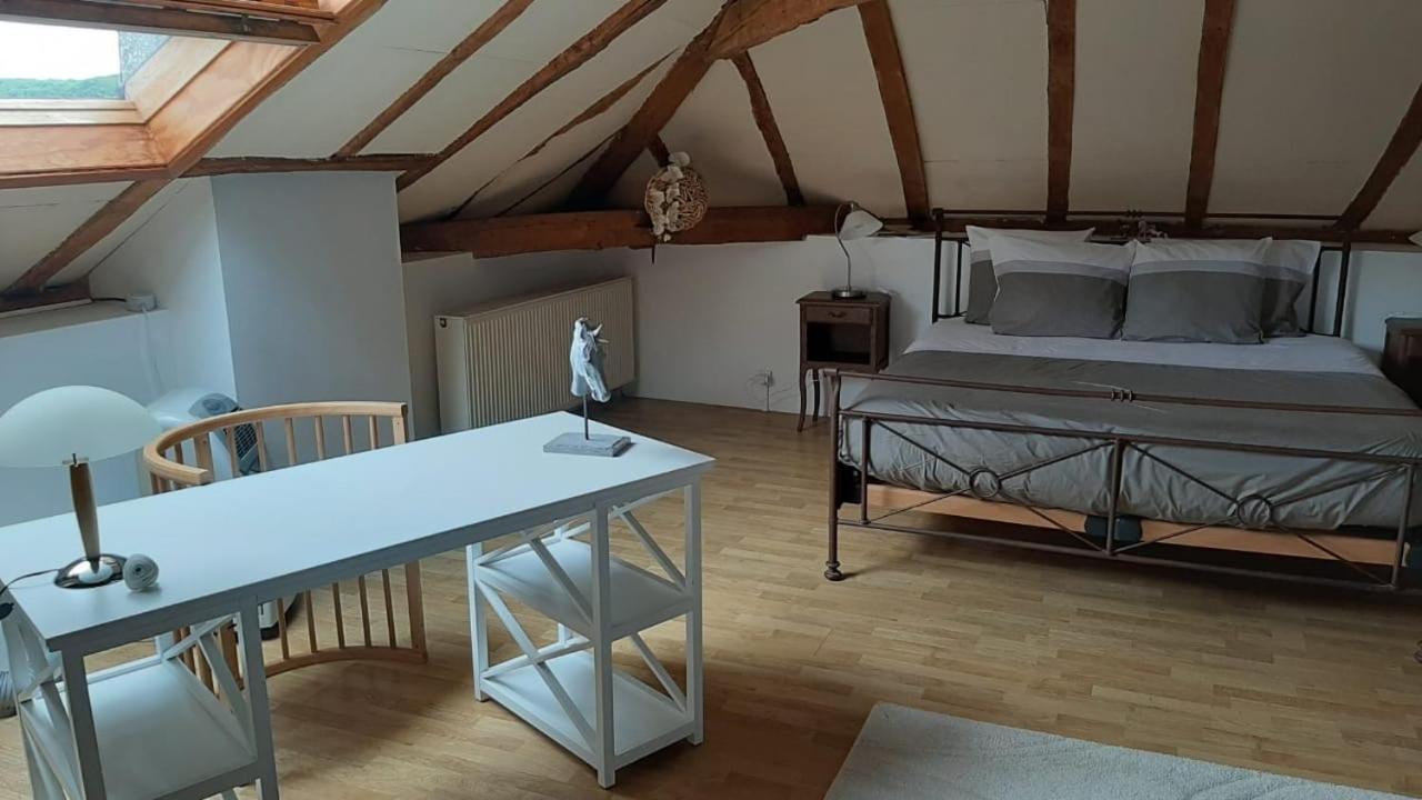 En Bord De Riviere Bed and Breakfast Casseneuil Eksteriør billede
