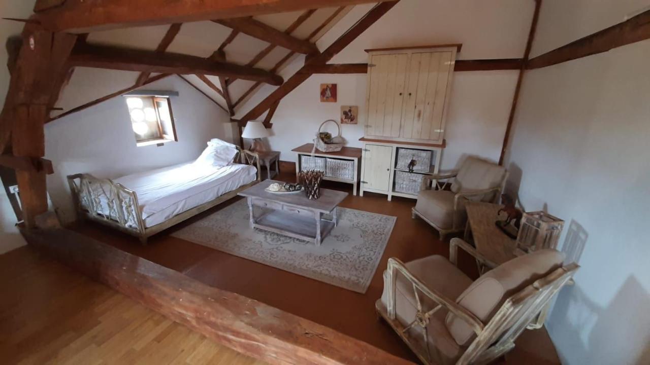 En Bord De Riviere Bed and Breakfast Casseneuil Eksteriør billede