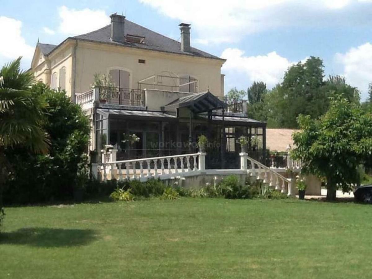 En Bord De Riviere Bed and Breakfast Casseneuil Eksteriør billede