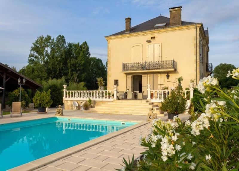 En Bord De Riviere Bed and Breakfast Casseneuil Eksteriør billede
