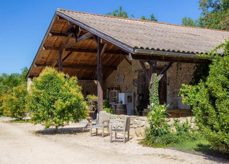 En Bord De Riviere Bed and Breakfast Casseneuil Eksteriør billede